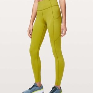 NWT Fast & Free tight Lululemon, size 10